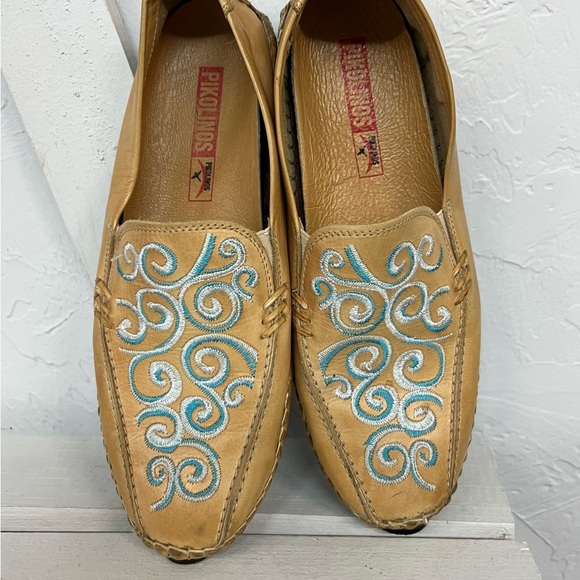 Pikolinos Leather Slip On Moccasin Blue Floral Design - Picture 3 of 9